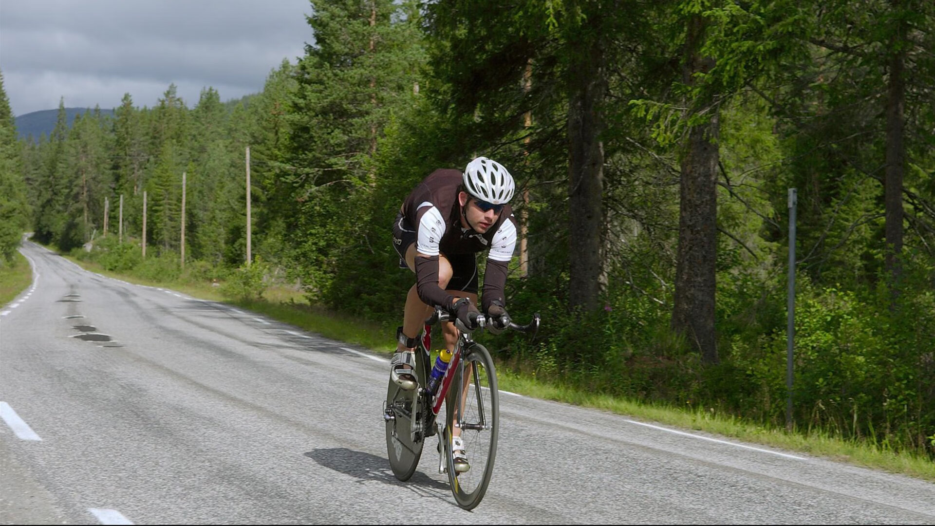 斯图加特双前锋体系打出边中合一战术，斯图加特 前锋